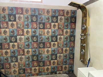 Attached Bathroom in 1.5 BHK Apartment at Ashiyana – for Rent
