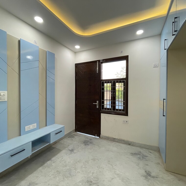 Room, rohini sector 25 3 Bedroom 800 Sq.Ft. Builder Floor In Rohini Sector 25 Delhi 8950055