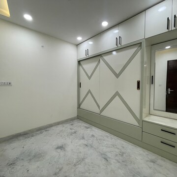 Room in 3 BHK Builder Floor at Rohini Sector 25 – for Sale