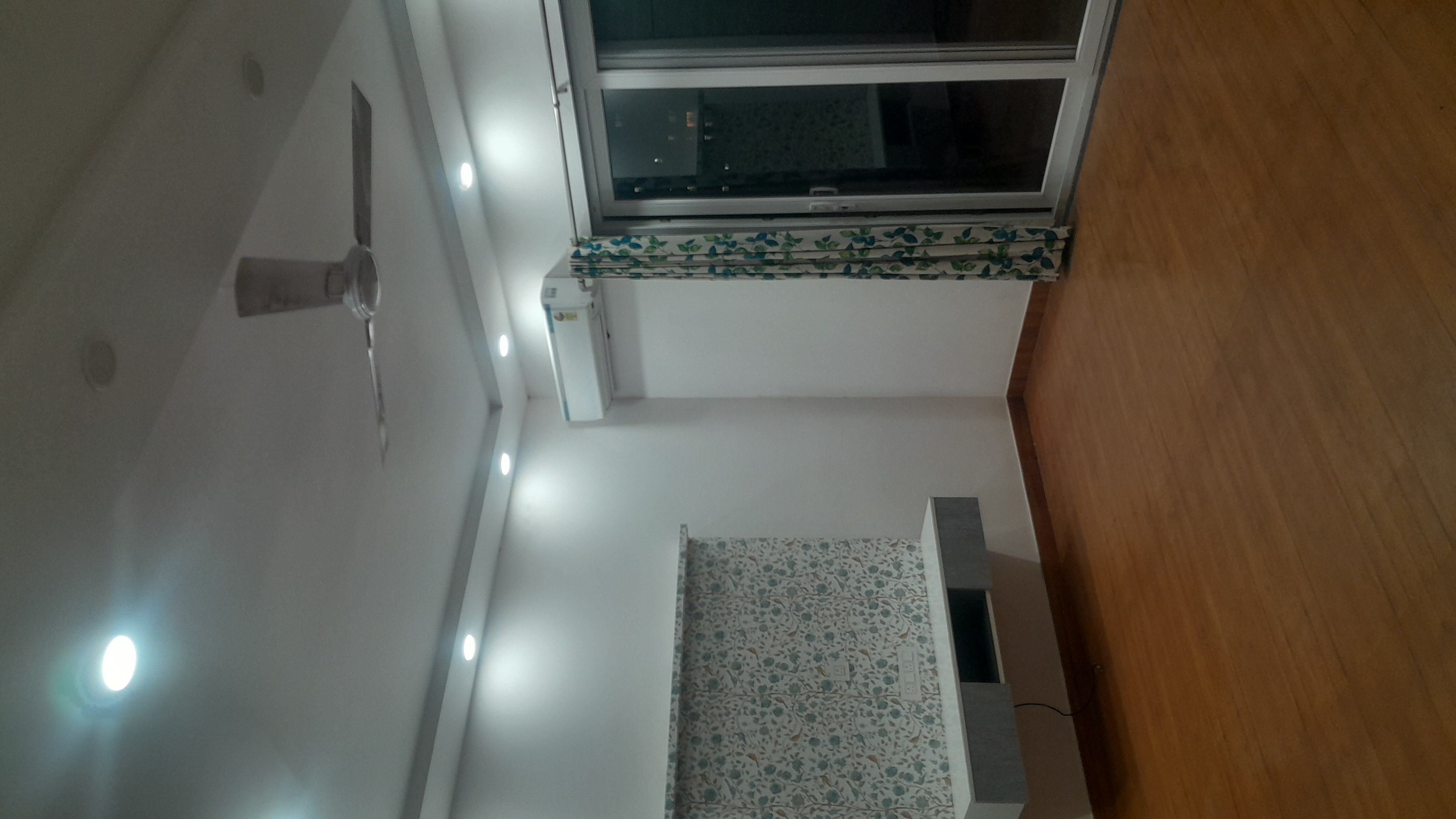 3 BHK + Pooja Room Apartment For Rent in Unitech Woodstock Floors