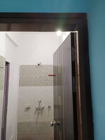 Bathroom in 2 BHK Independent House at Gomti Nagar – for Rent