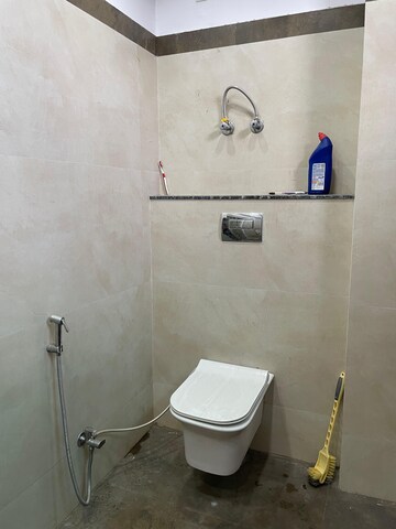 Bathroom in 1.5 BHK Apartment at Vrindavan Yojna – for Rent