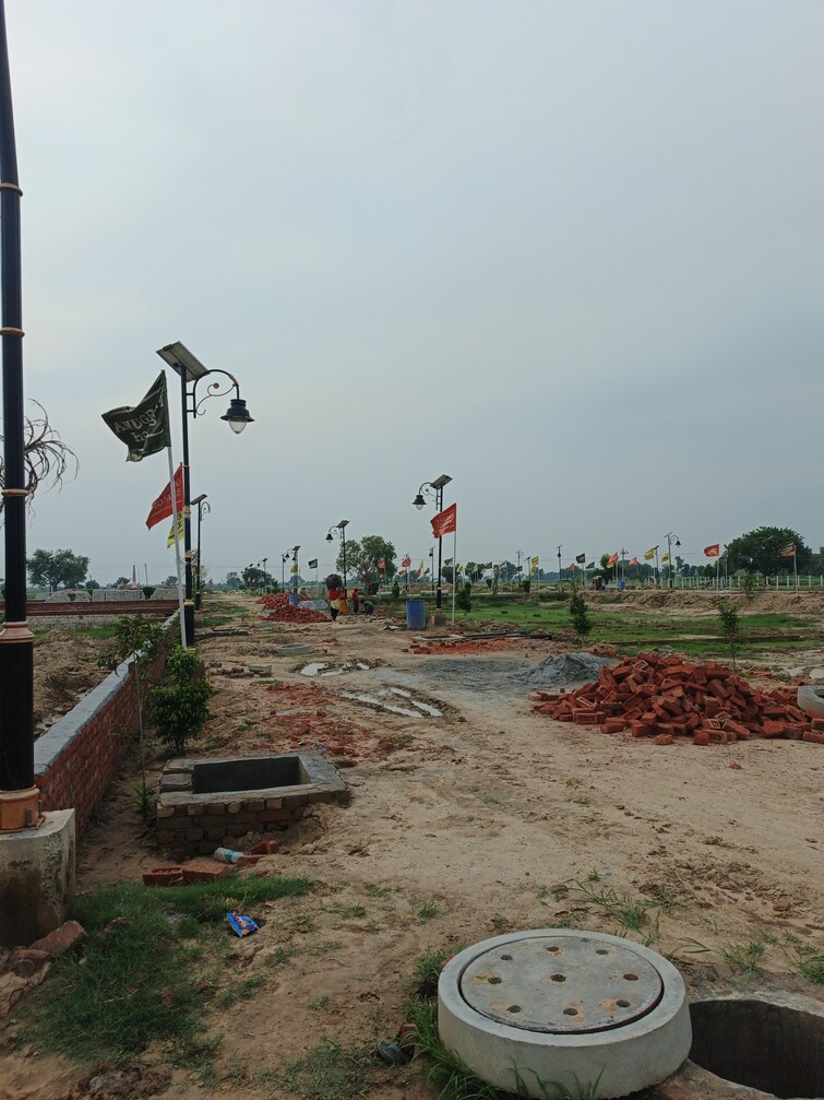 Cover Image, swarna jayanti nagar  800 Sq.Yd. Plot In Swarna Jayanti Nagar Aligarh 8950061