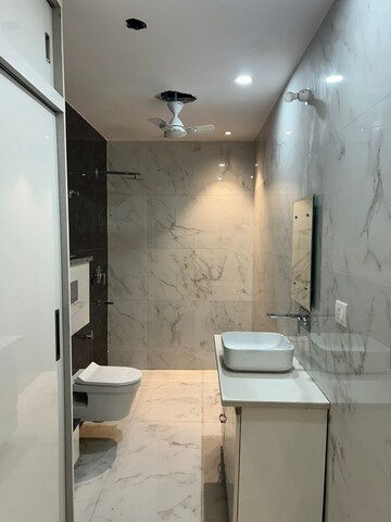Bathroom in 3 BHK Builder Floor at Unitech South City II, Sector 50 – for Rent