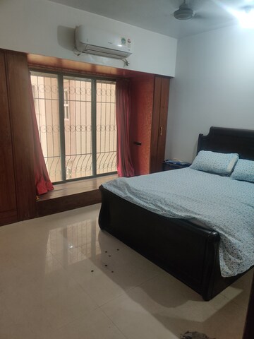 Furnished Amenities in 2 BHK Apartment at K Raheja Palm Court, Malad West – for Rent