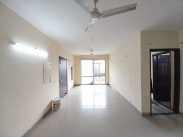 Building Lobby in 3 BHK Builder Floor at Unitech Woodstock Floors, Sector 50 – for Rent