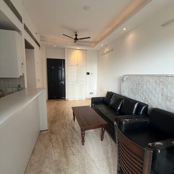 Team Area in 2 BHK Apartment at Supertech Supernova Nova Residences, Sector 94 – for Rent