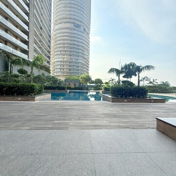 2 BHK Apartment For Rent in Supertech Supernova Nova Residences, Sector 94