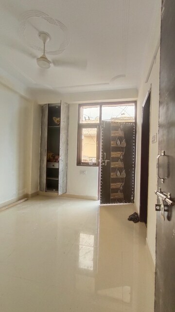 Master Bedroom in 2 BHK Builder Floor at Saket – for Rent