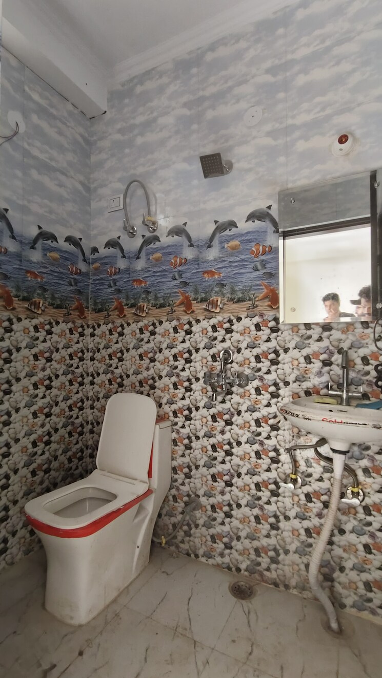 Bathroom, saket 2 Bedroom 850 Sq.Ft. Builder Floor In Saket Delhi 8950093