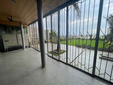 Balcony in 4 BHK Villa at Juhu Pearl, Juhu – for Sale