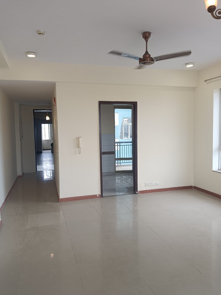 Room, unitech-the-close-north 3 Bedroom 2491 Sq.Ft. Apartment In Sector 50 Gurgaon 8950100