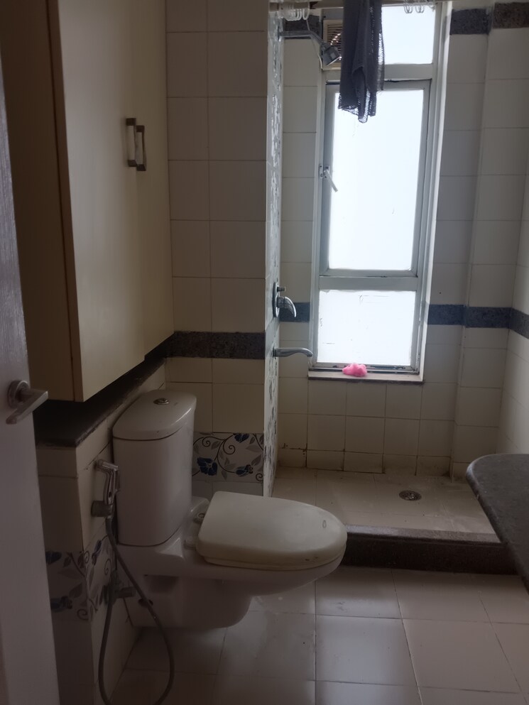 Bathroom, unitech-the-close-north 3 Bedroom 2491 Sq.Ft. Apartment In Sector 50 Gurgaon 8950100
