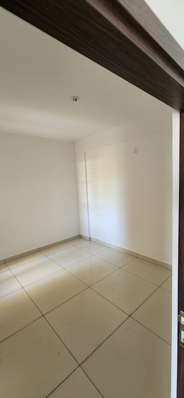Room in 3 BHK Apartment at Signature Pristine, Sarjapur – for Sale