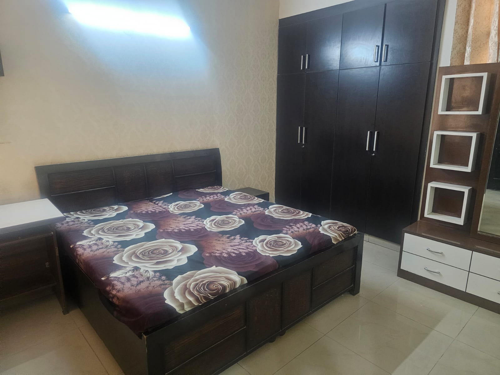 2 BHK Apartment For Rent in Jaipurias Sunrise Greens Zirakpur