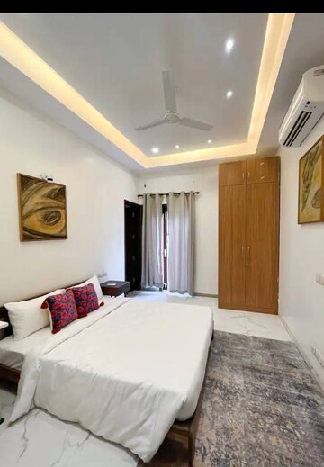 Bedroom in Studio Builder Floor at Sector 21 – for Rent