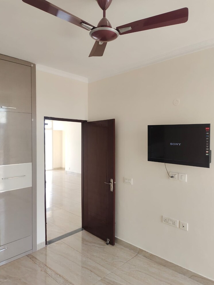 Room, bliss-orra 4 Bedroom 2000 Sq.Ft. Penthouse In Ambala Highway Zirakpur 8950137