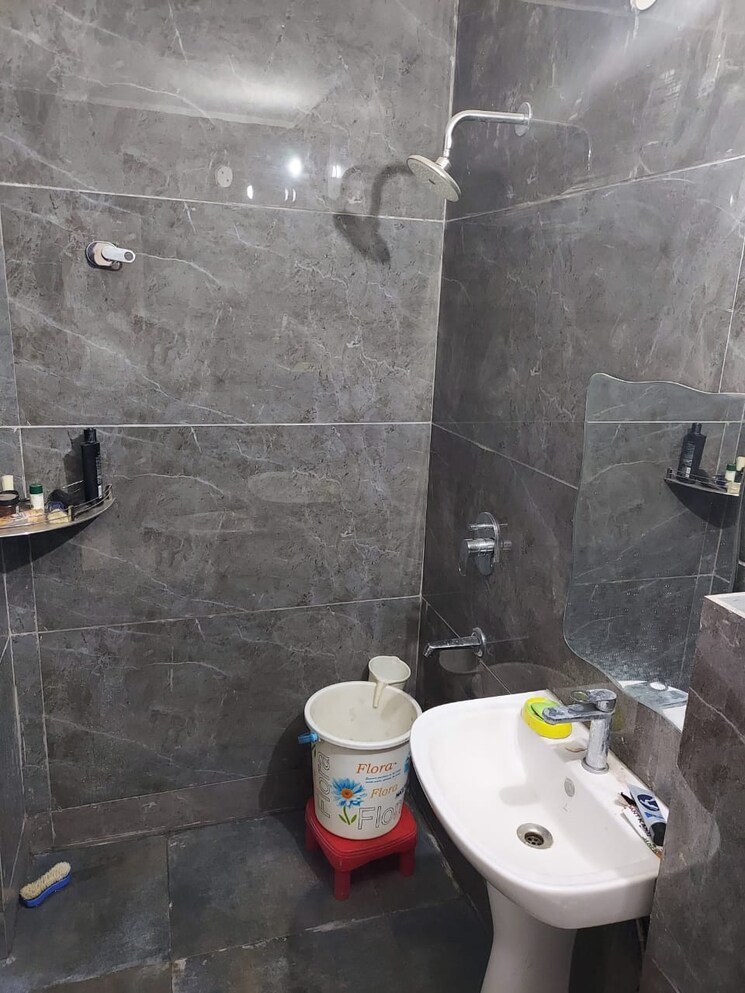 Bathroom, bliss-orra 4 Bedroom 2000 Sq.Ft. Penthouse In Ambala Highway Zirakpur 8950137