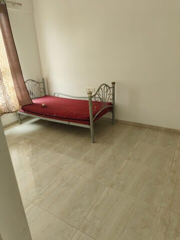Room in 2 BHK Apartment at Mittal Pebbles High Mont, Hinjewadi – for Rent