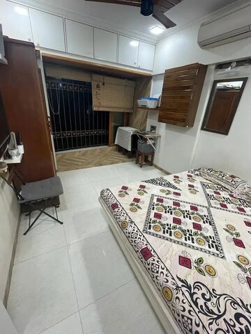 Bedroom in 2.5 BHK Villa at Unnat Nagar 43-44, Goregaon West – for Rent