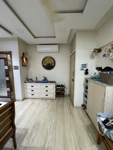Bedroom in 2.5 BHK Villa at Unnat Nagar 43-44, Goregaon West – for Rent