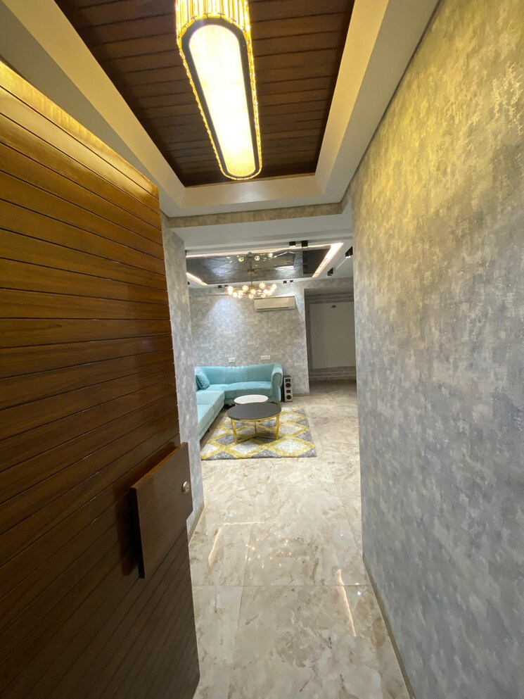 Living Room, vip road 3 Bedroom 1800 Sq.Ft. Apartment In Vip Road Zirakpur 8950154