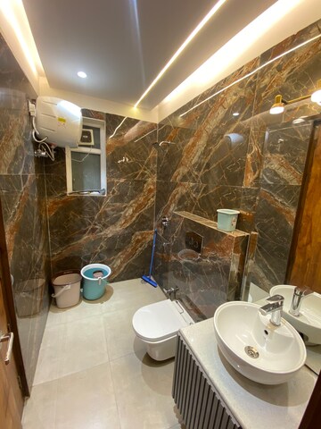 Attached Bathroom in 3 BHK Apartment at Vip Road – for Rent