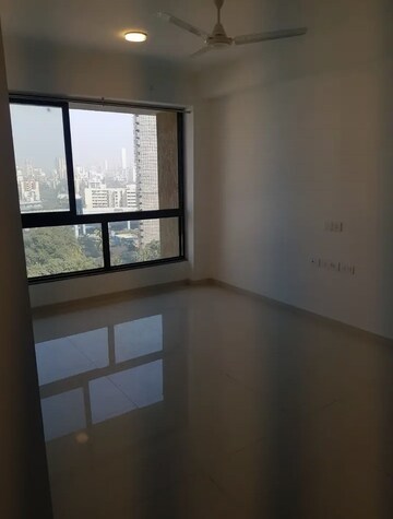 Room in 2 BHK Apartment at Sunteck City Avenue 2, Goregaon West – for Rent
