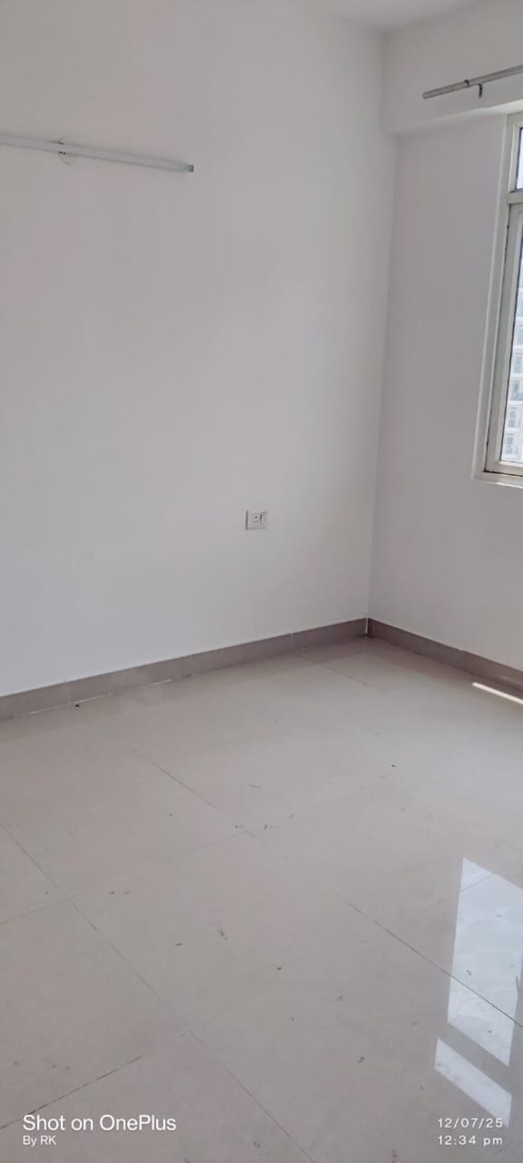 Room, suncity-avenue-76 2 Bedroom 735 Sq.Ft. Apartment In Sector 76 Gurgaon 8950169