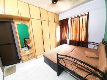 Bedroom in 2 BHK Apartment at Riddhi Siddhi Complex Goregaon, Goregaon West – for Rent