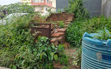 Plot For Sale in Goyla Dairy