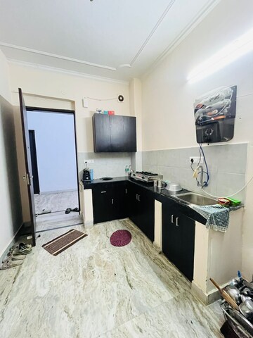 Kitchen in 1 BHK Builder Floor at Sector 40 – for Rent