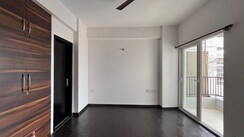 3 BHK + Extra Room Apartment For Sale in Amrapali Golf Homes