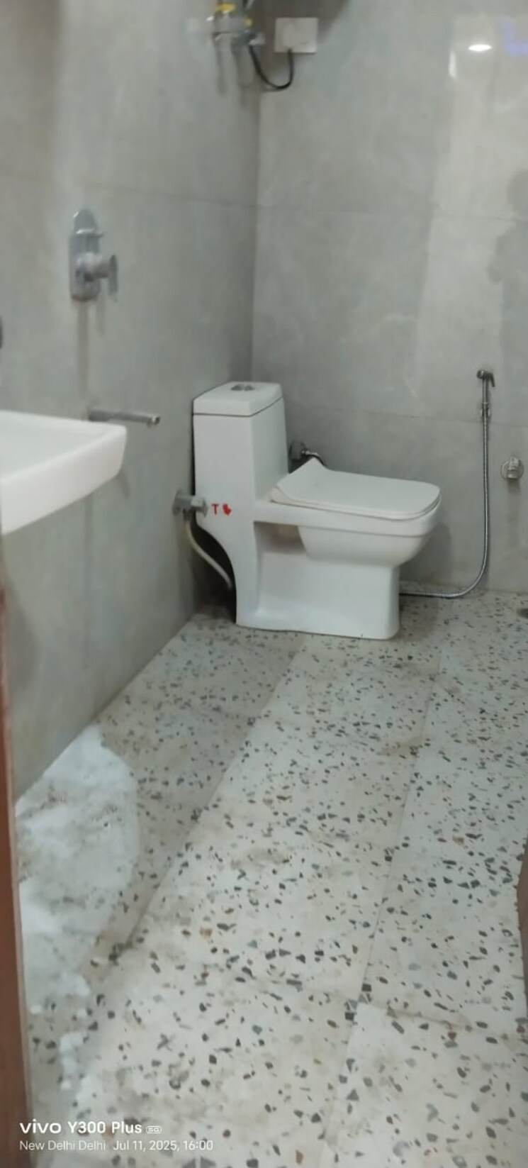 Bathroom, govindpuri 2 Bedroom 600 Sq.Ft. Builder Floor In Govindpuri Delhi 8950244