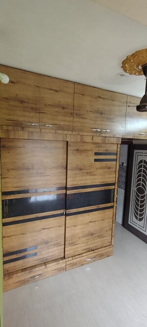 Furnished Amenities in 1 BHK Apartment at Seawoods Sector 36 – for Sale