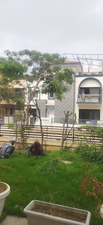 5 BHK Villa – Exterior View View at Unitech Uniworld Resorts-The Residences, Sector 33 - for Rent