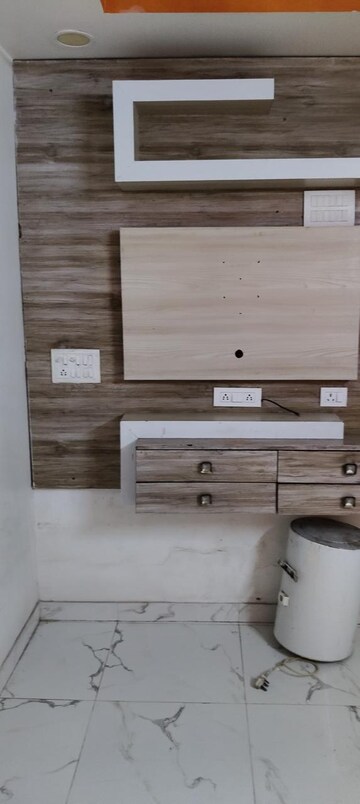 2 BHK Builder Floor For Rent in Dhavalgiri Apartment Sector 11, Sector 11