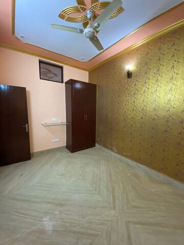 Bedroom in 2 BHK Builder Floor at Chattarpur – for Rent