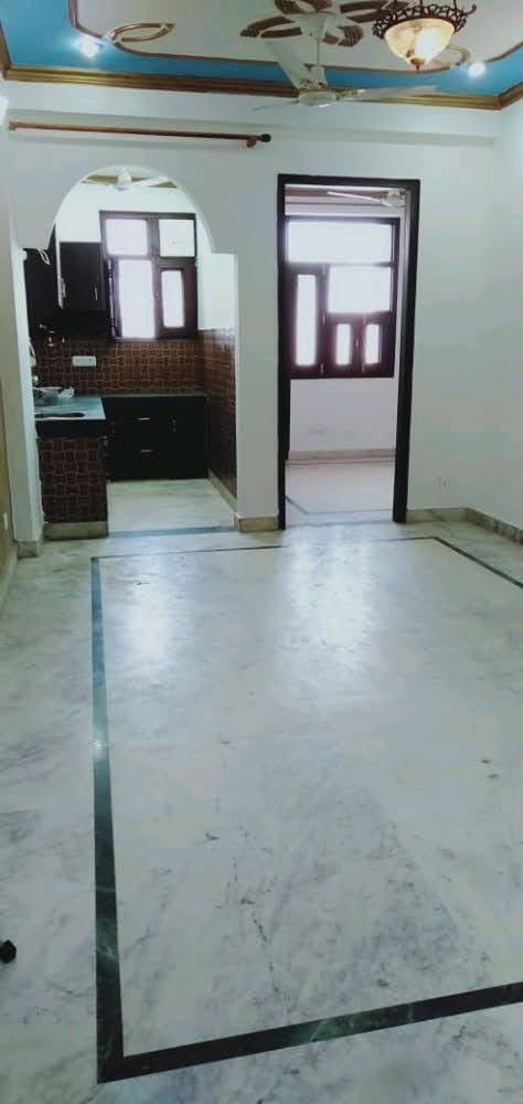 1 RkBuilder Floor For Rent in Chattarpur