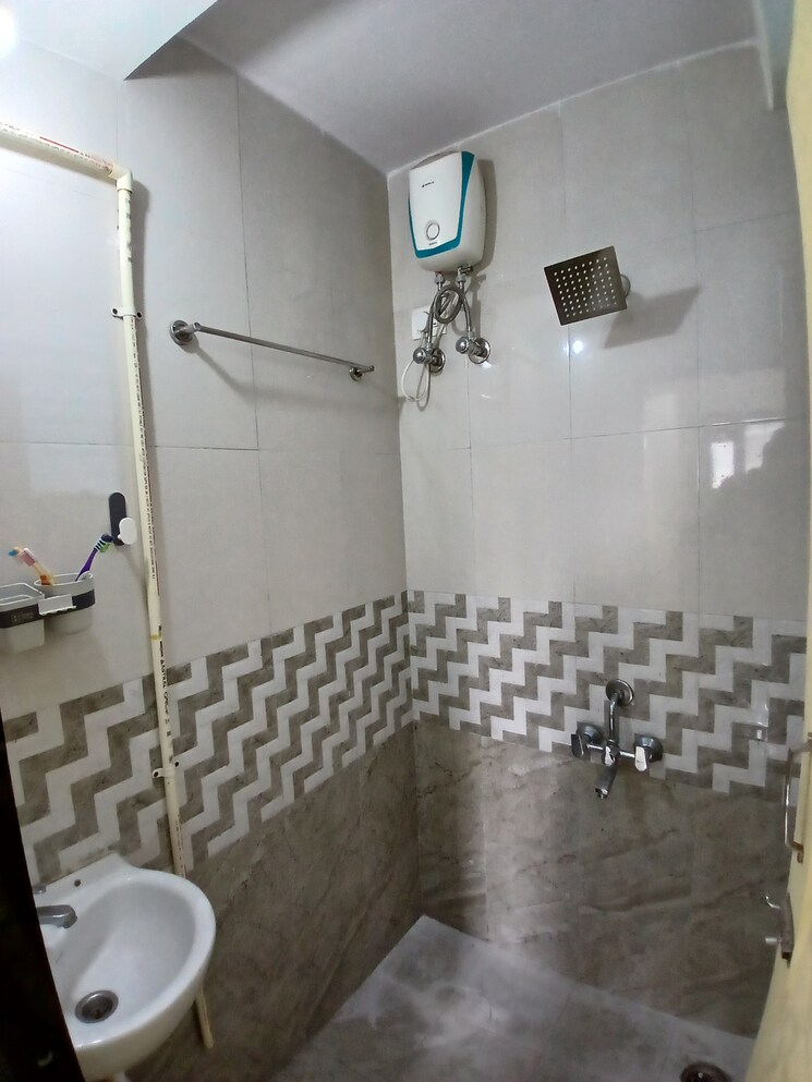 Bathroom, astha-kalash 1 Bedroom 483 Sq.Ft. Apartment In Goregaon West Mumbai 8950309