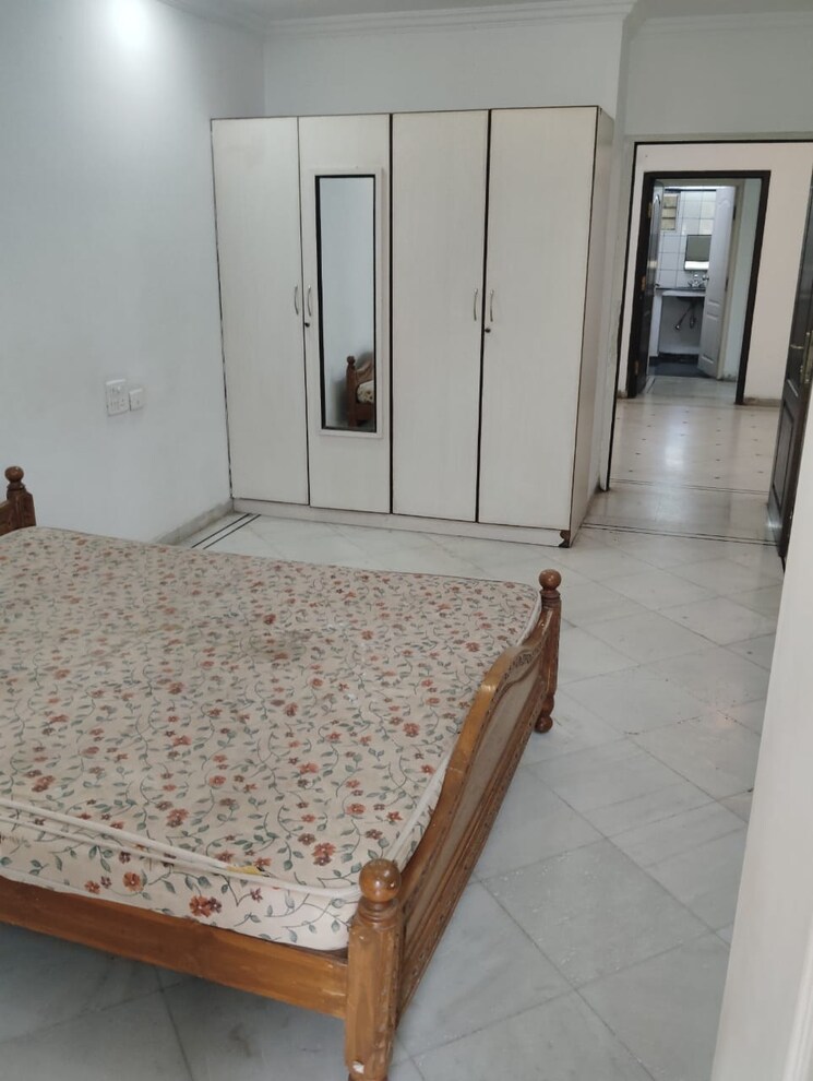 Room, jayabheri-silicon-county 3 Bedroom 2700 Sq.Ft. Apartment In Madhapur Hyderabad 8950315