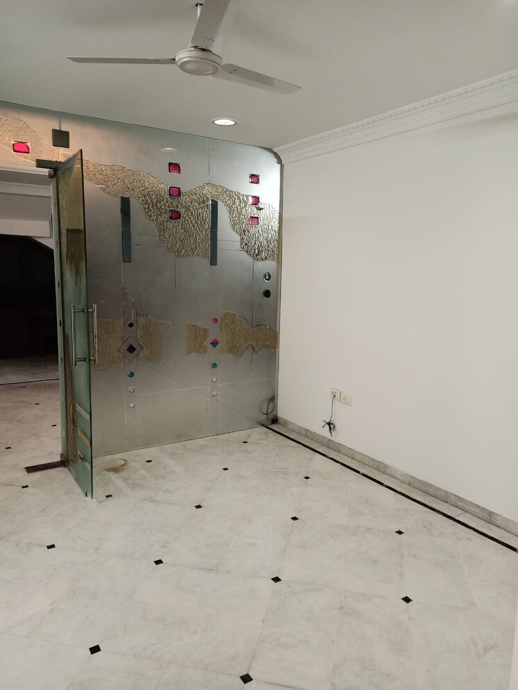 Room, jayabheri-silicon-county 3 Bedroom 2700 Sq.Ft. Apartment In Madhapur Hyderabad 8950315