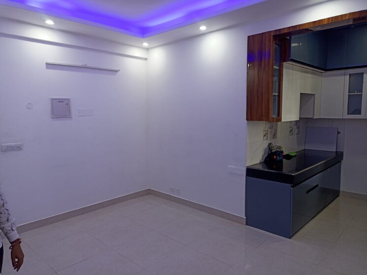 Room, signature-global-the-roselia 2 Bedroom 800 Sq.Ft. Apartment In Sector 95a Gurgaon 8950319