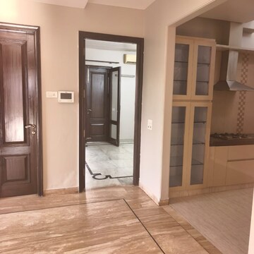 Building Lobby in 3 BHK Builder Floor at Green Park – for Rent
