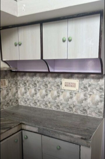 Kitchen in 2 BHK Builder Floor at Sector 34 – for Rent