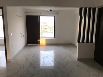 3 BHK Builder Floor For Rent in Sector 57