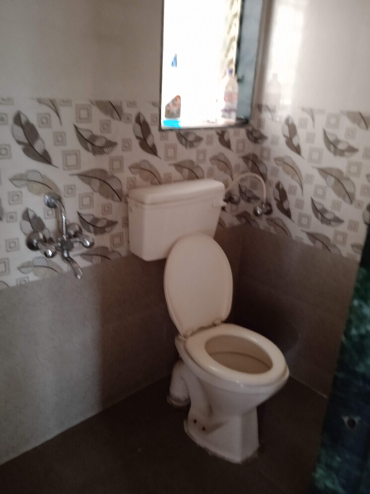 Attached Bathroom, shree-datta-ashirwad 4 Bedroom 1430 Sq.Ft. Apartment In Belawali Thane 8894974