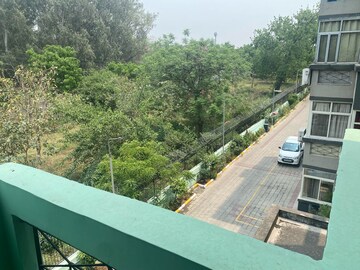 Balcony in 3 BHK Builder Floor at Sector 50 – for Rent