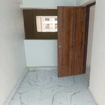 Room in 1 BHK Apartment at Shellproof Gladiolus Tower, Vasai East – for Rent