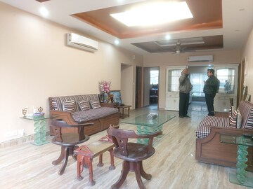 Living Room in 4 BHK Builder Floor at Shalimar Nest, Vasant Kunj – for Rent